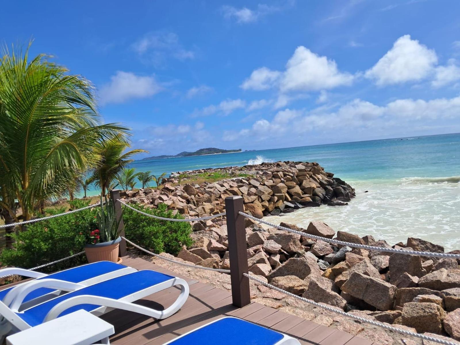 Treasure Island Retreat * Anse Kerlan