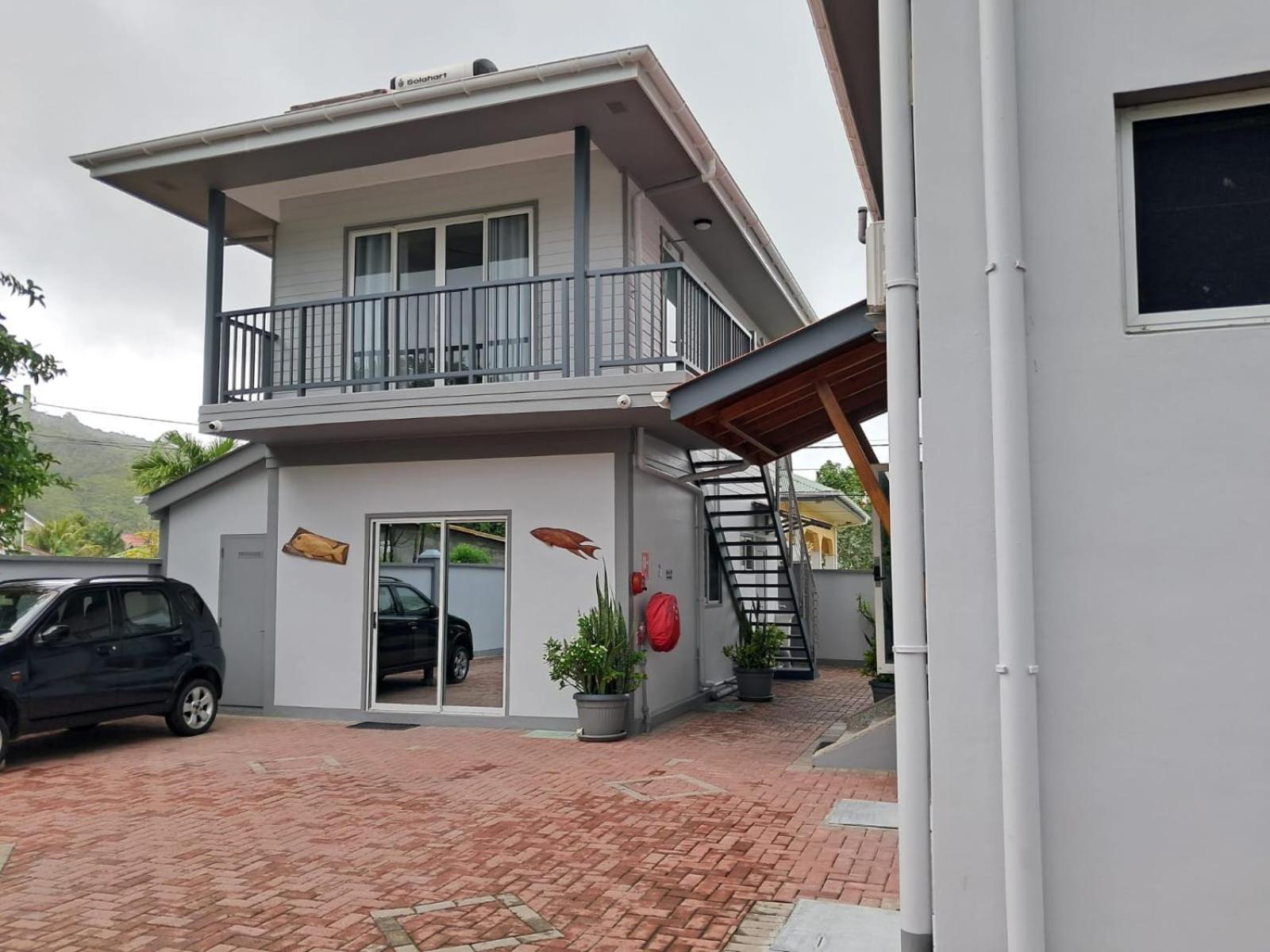 Treasure Island Retreat Anse Kerlan