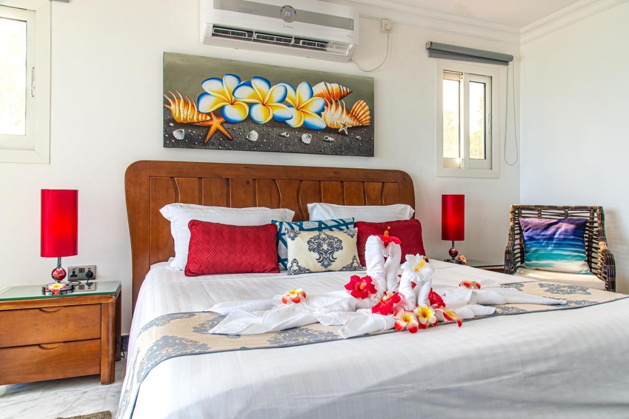 Treasure Island Retreat *